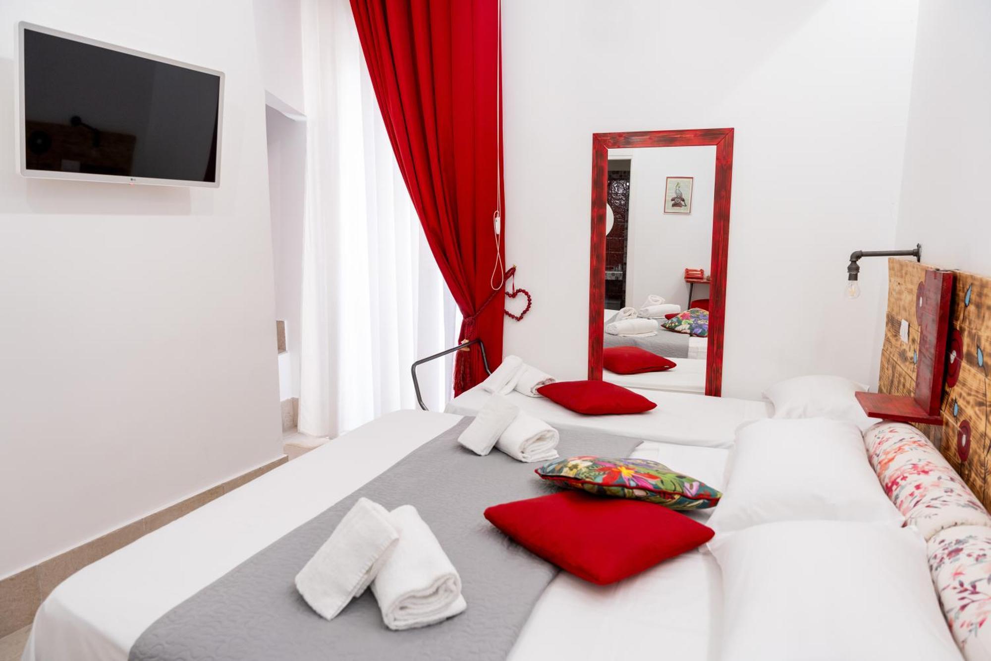Bed and Breakfast Palazzo Nicolaus Del Borgo Antico à Bari Extérieur photo